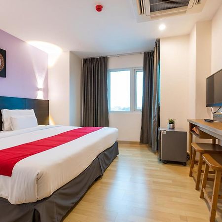 24@Home Hotel Нонтхабури Экстерьер фото
